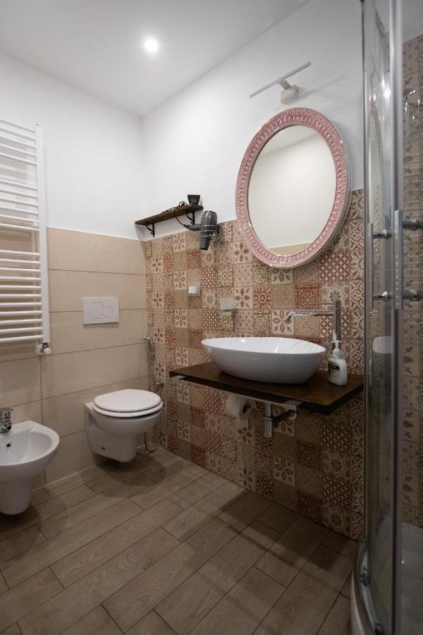 Un Posto Al Sole Bed & Breakfast Molino Nuovo  Bagian luar foto