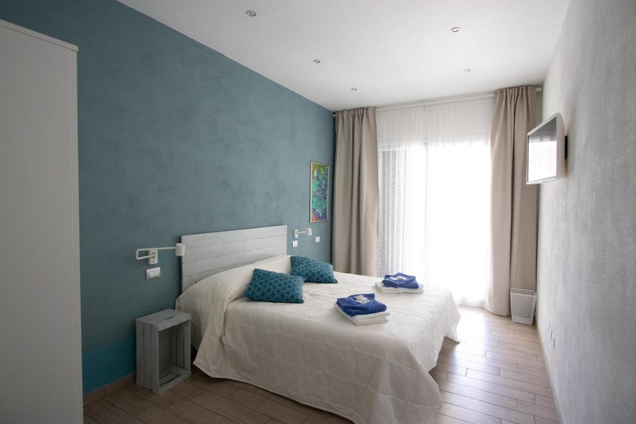 Un Posto Al Sole Bed & Breakfast Molino Nuovo  Bagian luar foto