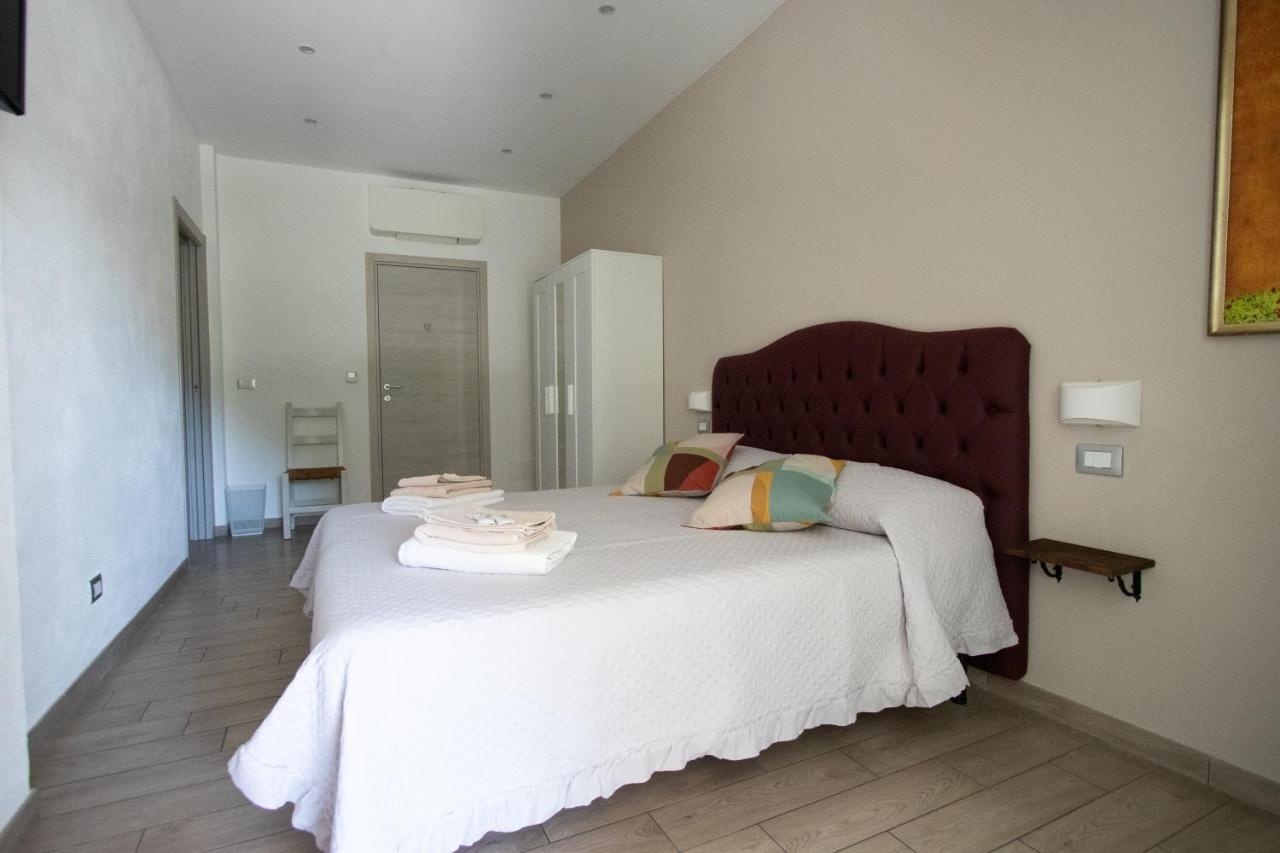 Un Posto Al Sole Bed & Breakfast Molino Nuovo  Bagian luar foto